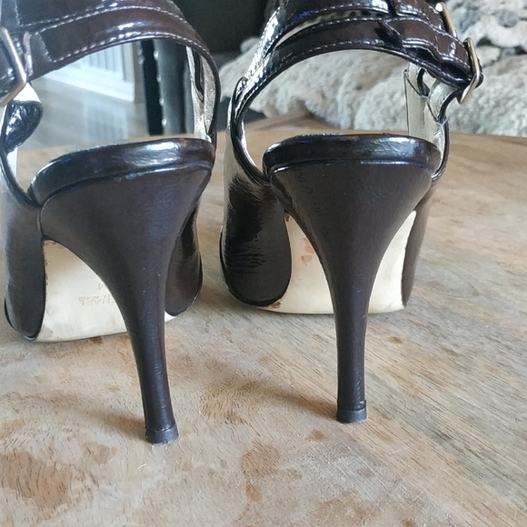 Michael kors brown patent sling backs sz7 exc cond - Picture 9 of 12